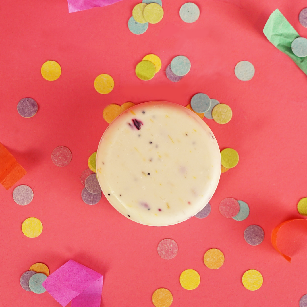 2-in-1 shampoobar birthday cake natuurlijke confetti maanzaad hibiscus goudsbloem