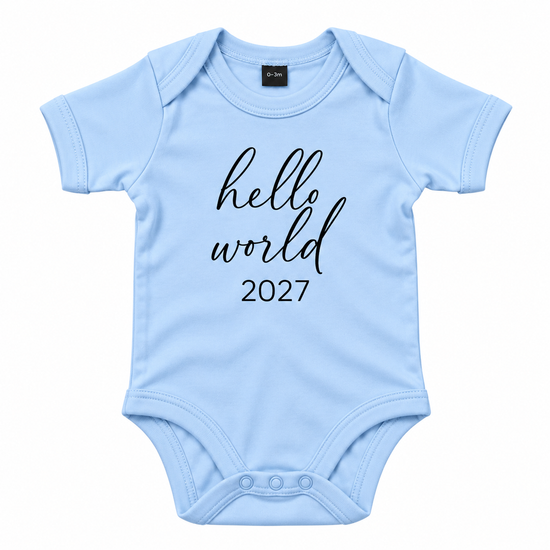 Blauwe baby romper met tekst Hello World 2027.