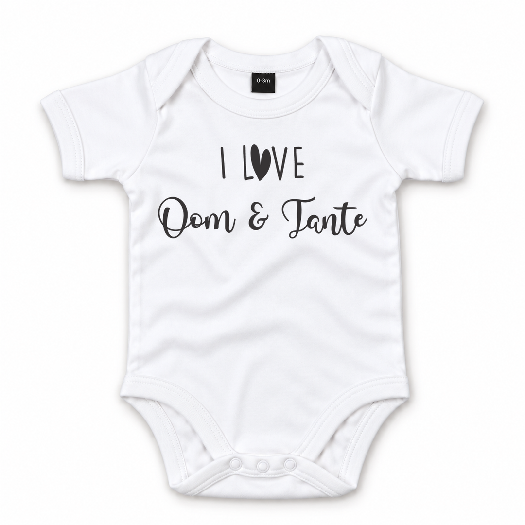 Wit babyrompertje met tekst I Love Oom &amp; Tante.