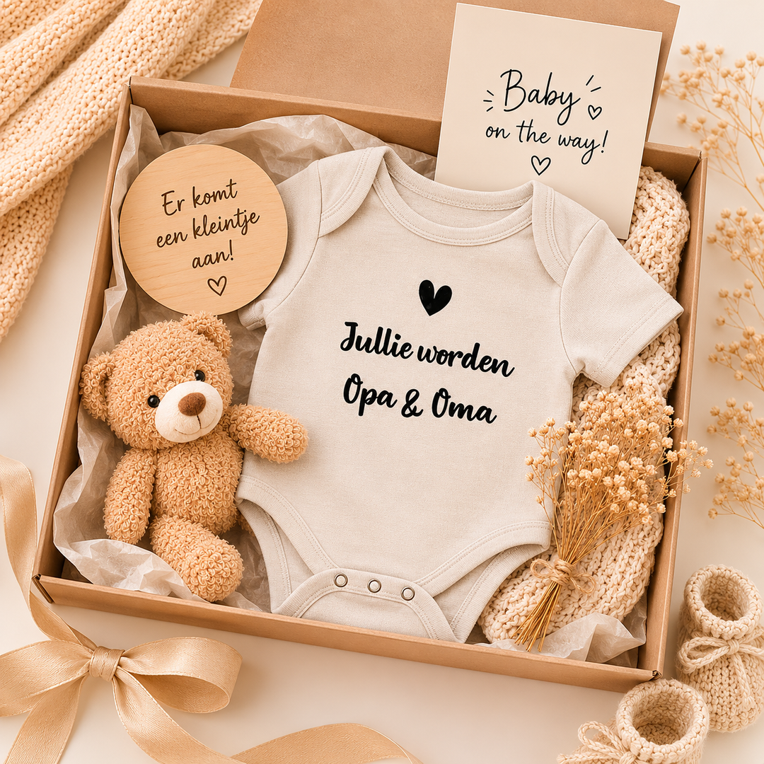 Cadeaubox met rompertje “Jullie worden opa & oma” als zwangerschapsaankondiging cadeau voor opa en oma