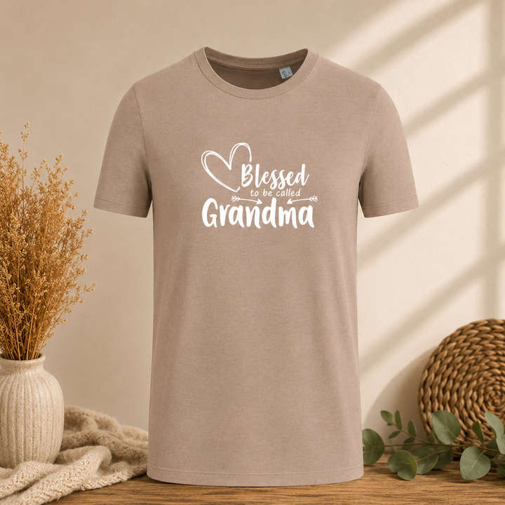 Taupe Blessed to be Called Grandma T-shirt, stijlvol cadeau voor aanstaande oma en grootmoeder