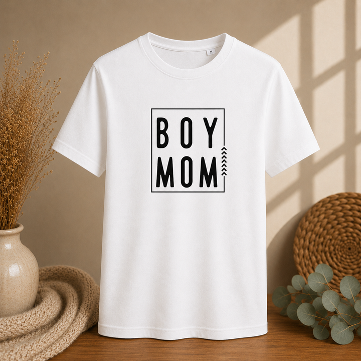 Wit Boy Mom T-shirt als origineel babyshower cadeau voor mama of zwangere vrouw die een jongen verwacht