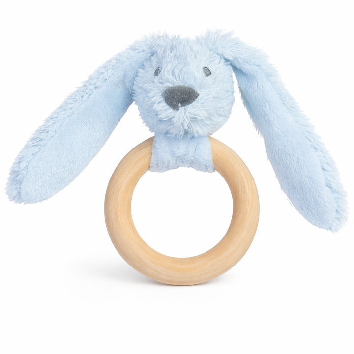 Lichtblauwe Happy Horse bijtring met houten ring en zacht konijnenkopje, ontworpen voor babyhandjes en kauwbehoefte