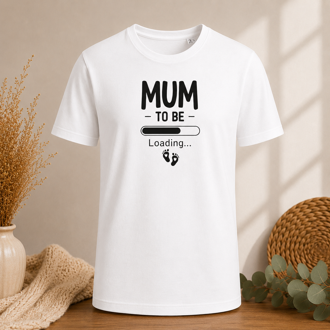 Wit Mum to Be Loading T-shirt als origineel babyshower cadeau voor zwangere vrouw of aanstaande moeder