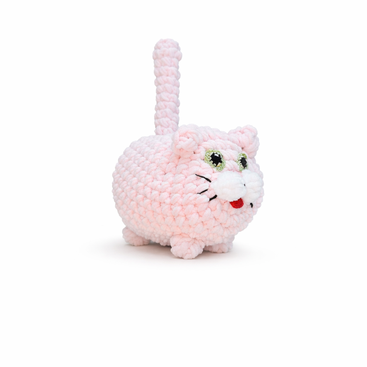 roze gehaakt newborn kat knuffeltje handgemaakt KnufEL, zacht eerste knuffeltje voor baby