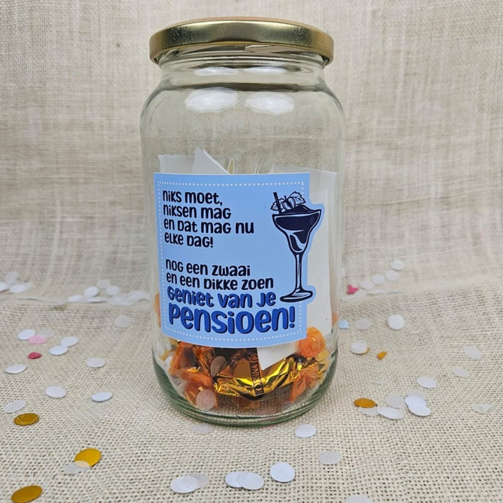 cadeau in een potje pensioen niks moet niksen mag origineel pensioen cadeau pot pot vol plezier