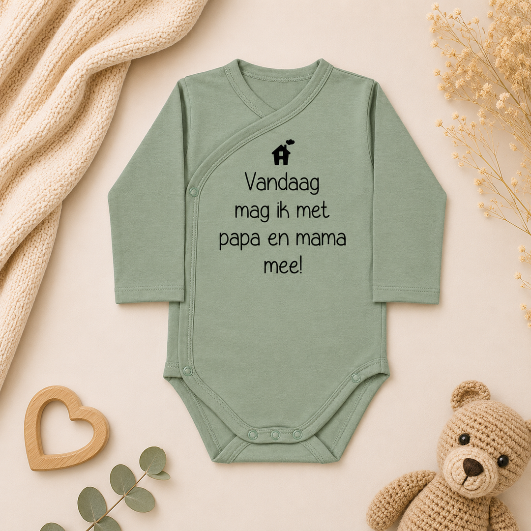 Groene prematuur overslagromper maat 44 met tekst “Vandaag mag ik met papa en mama mee” – rompertje prematuur neonatologie