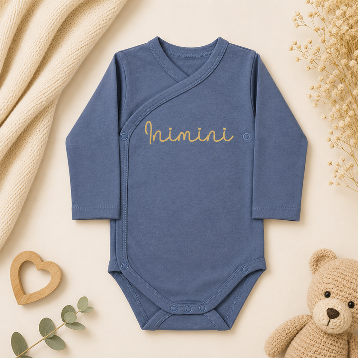 Donkerblauwe prematuur overslag romper maat 44 met tekst “Inimini”, rompertje prematuur voor neo baby