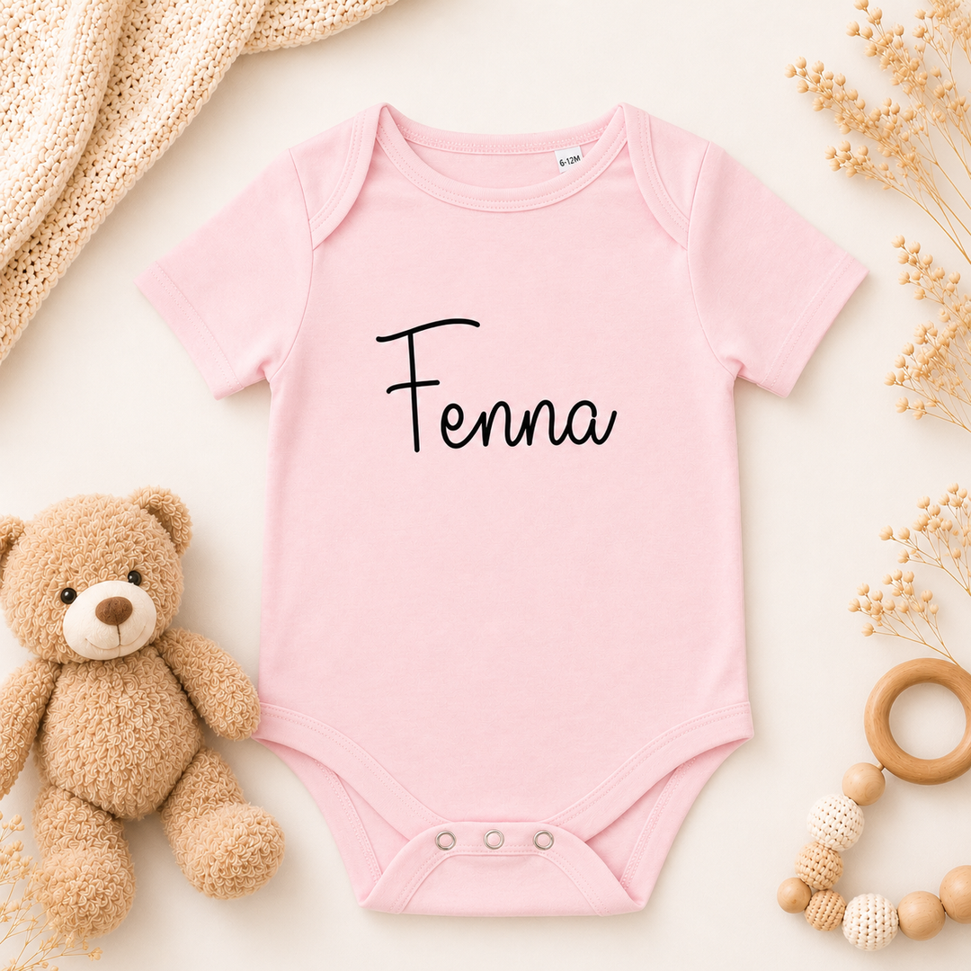 Babyblauw rompertje met naam, gepersonaliseerd babyrompertje van 100% katoen, perfect voor zwangerschapsaankondiging of kraamcadeau