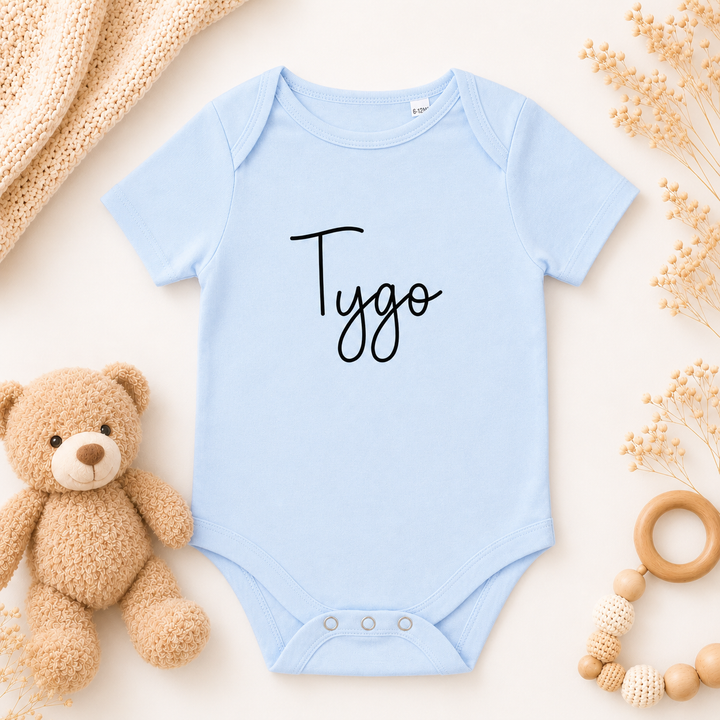 Babyroze rompertje met naam, gepersonaliseerd rompertje van 100% katoen, leuk voor zwangerschapsaankondiging en babyshower cadeau
