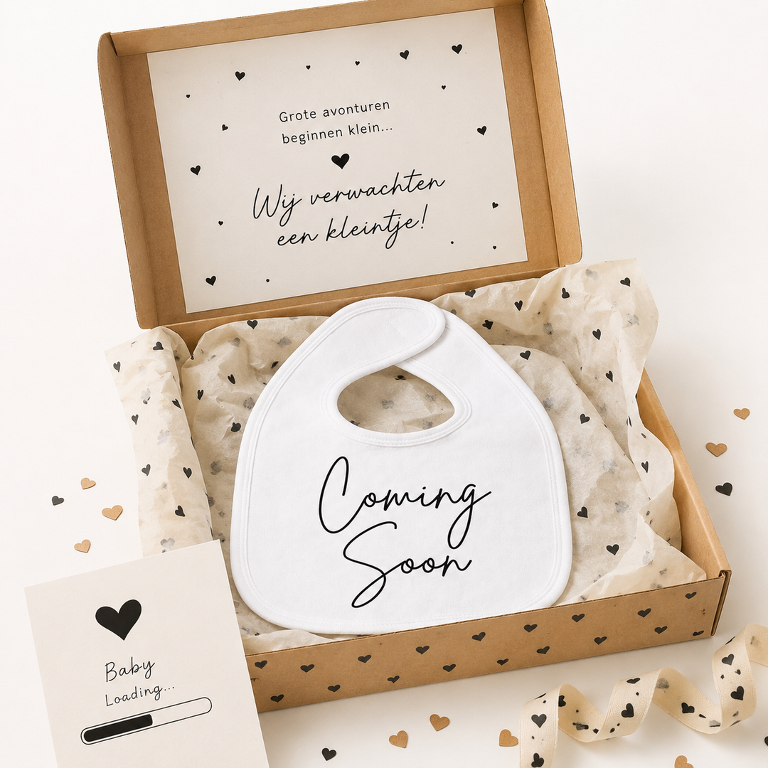Cadeauset met slabbetje “Coming soon”, schattig brievenbus- of kraamcadeau voor zwangerschapsaankondiging