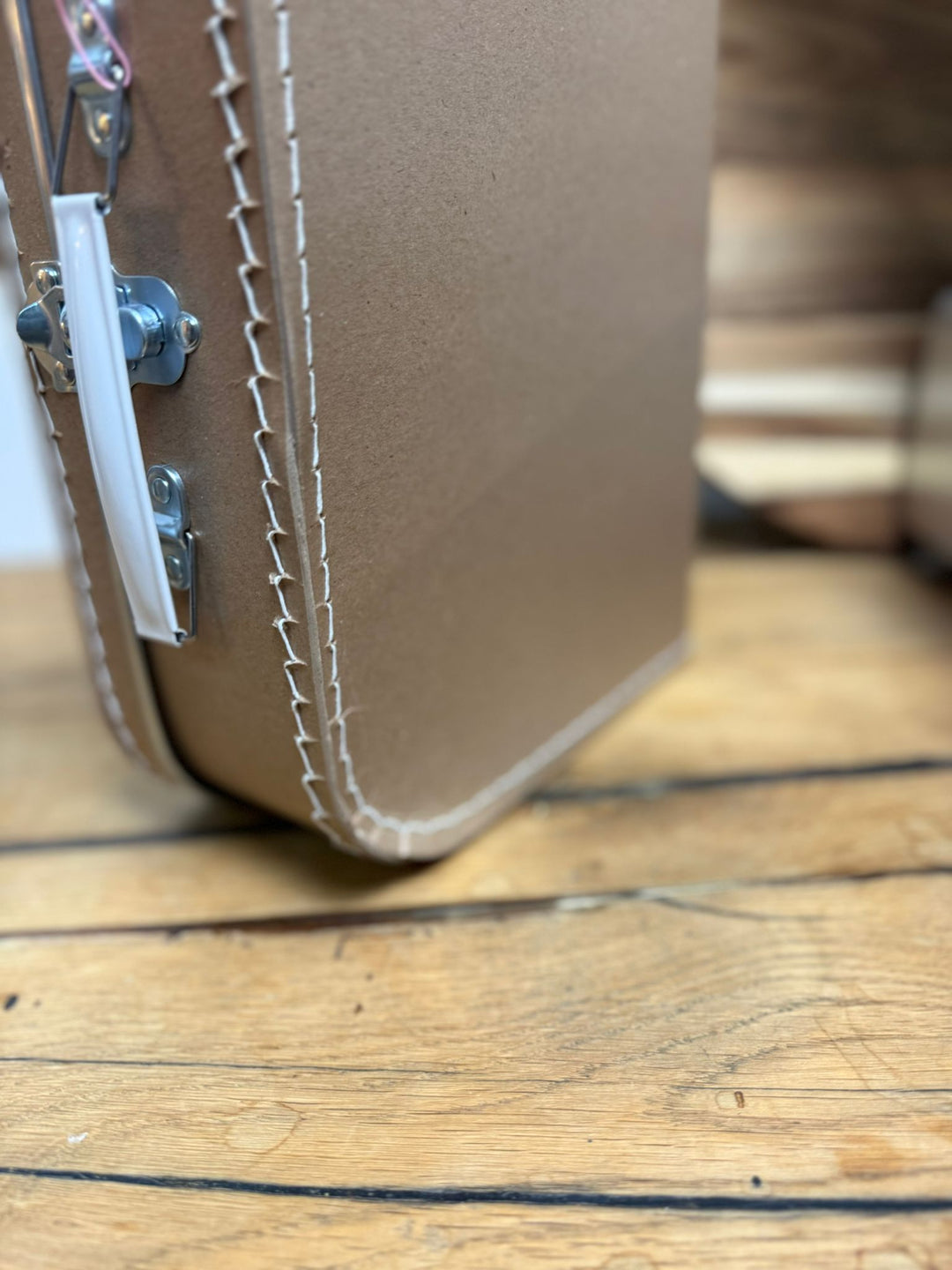 No Waste koffertje 30 cm kartonkleur met lichte schade aan de bodem