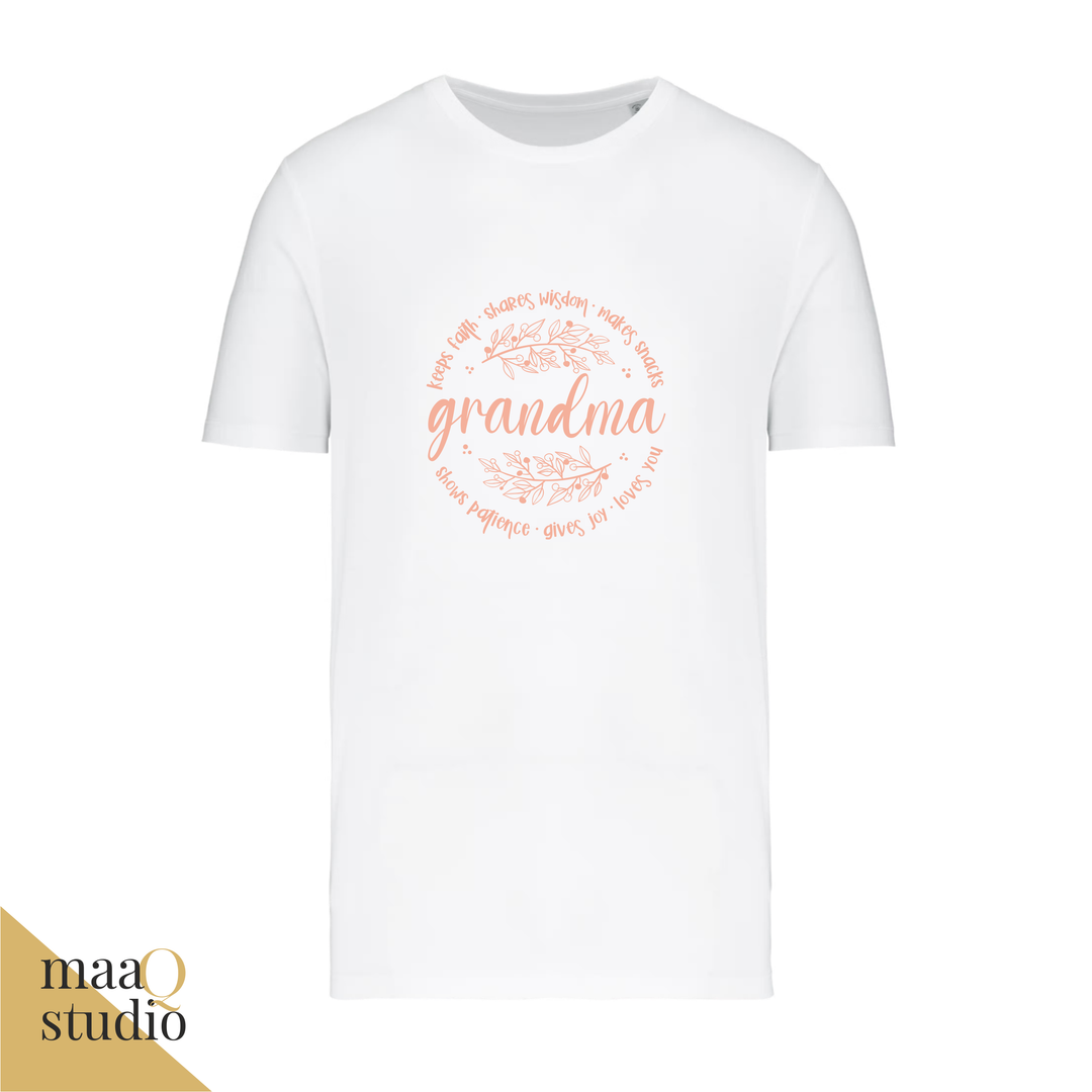Wit oma shirt met roze Grandma opdruk en sierlijke details