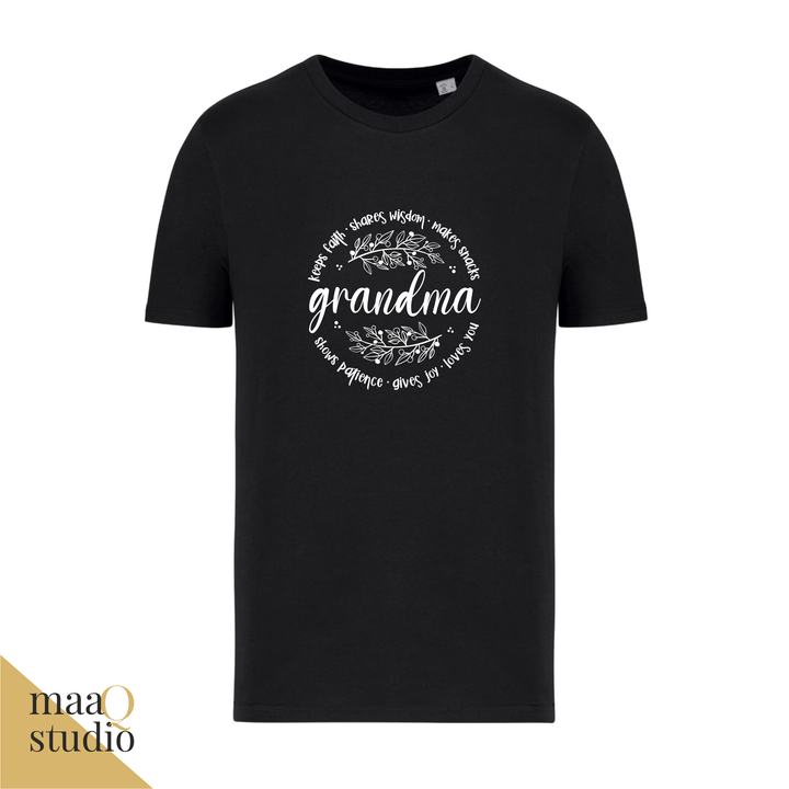 Zwart oma shirt met witte Grandma tekst en decoratieve takjes